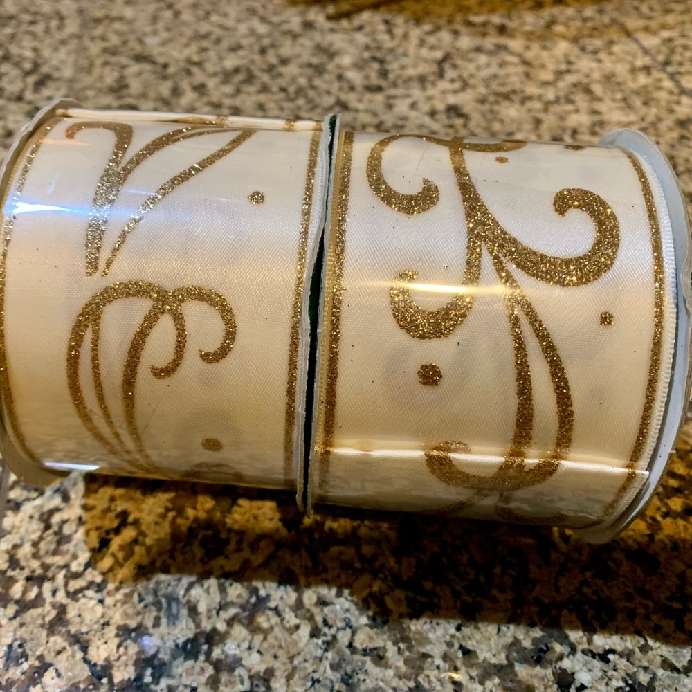NWT TWO ROLLS-BEAUTIFUL PACIFIC RIM DECORATIVE RIBBON🎄2.5X 10 YARDS EACH ROLL